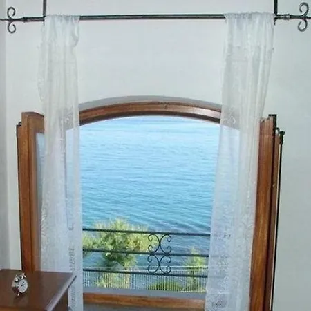 Apartment Casa Del Faro Cefalu